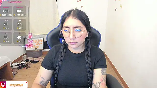 LoveLyy- online show from July 2026 11:44:01 PM