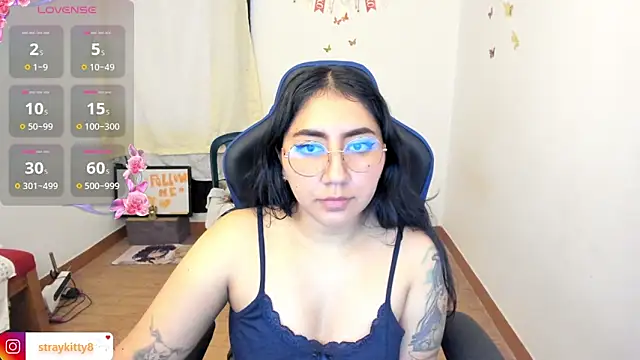 LoveLyy- online show from March 2026 04:30:02 PM