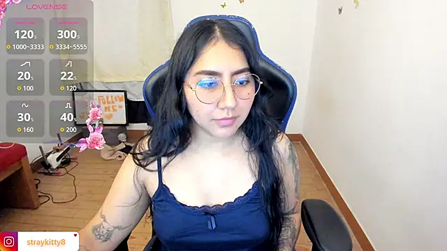 LoveLyy- online show from February 2026 05:10:02 PM