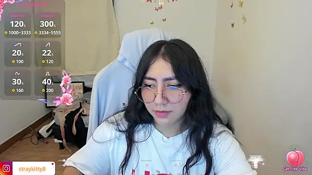 Snapshot of LoveLyy- chatting on November 2025 11:53:02 PM LoveLyy- online show from November 2025 11:53:02 PM