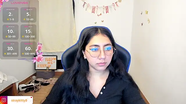 LoveLyy- online show from June 2026 12:26:01 AM