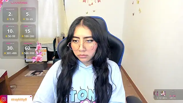 LoveLyy- online show from April 2026 08:44:02 PM