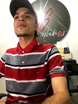 santyrestrepo online show from October 2025 11:16:01 PM