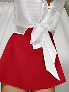 Aurynne online show from October 2025 06:41:02 PM