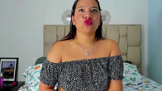 Stefany Bam online show from December 2025 10:31:01 PM