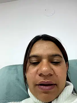 Stefany Bam online show from December 2025 04:16:01 PM