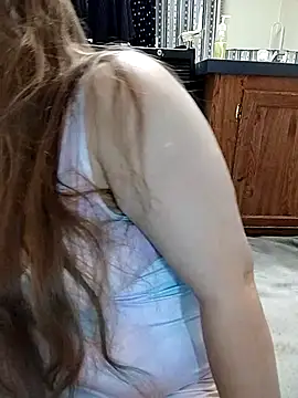 AugustRayn online show from January 2026 03:13:02 AM