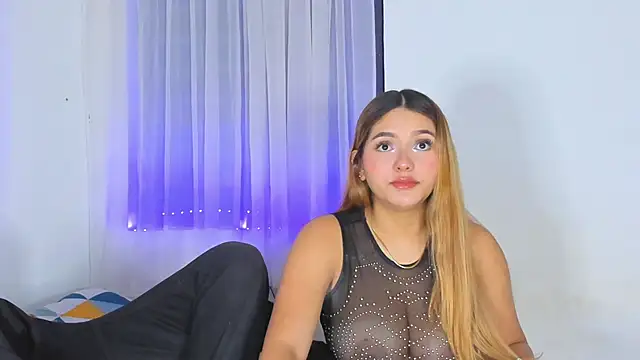 Sexy Couple Xx online show from October 2025 10:25:01 AM