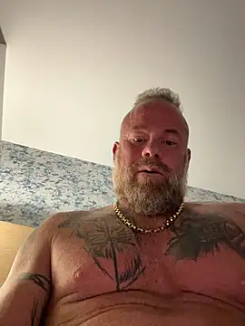 Snapshot of Muscledick40 chatting on March 2026 09:06:01 AM Muscledick40 online show from March 2026 09:06:01 AM
