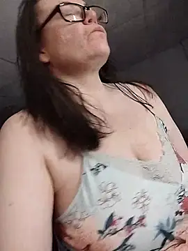 Snapshot of Lauren2012ss chatting on November 2025 08:52:02 AM Lauren2012ss online show from November 2025 08:52:02 AM