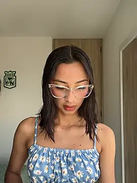 Snapshot of lena_martinn chatting on May 2026 07:42:01 PM lena martinn online show from May 2026 07:42:01 PM