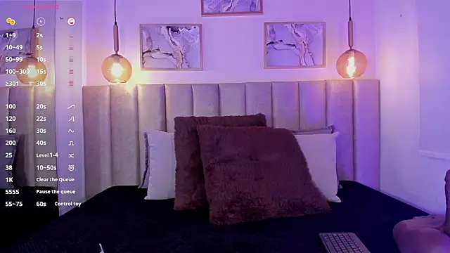 lena martinn online show from February 2026 07:35:02 PM