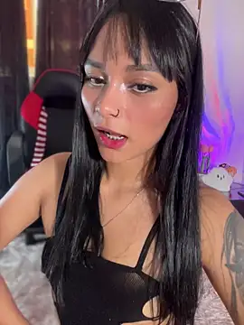 AlannaDollx online show from November 2025 03:04:01 PM