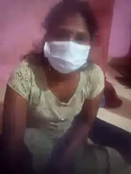 Eswar77 online show from November 2025 04:43:02 PM