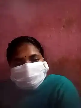 Eswar77 online show from October 2025 05:34:02 PM