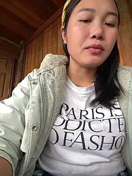 Pii x online show from November 2025 01:31:02 AM