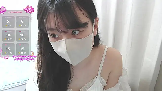 hinako08 online show from November 2025 02:23:02 AM