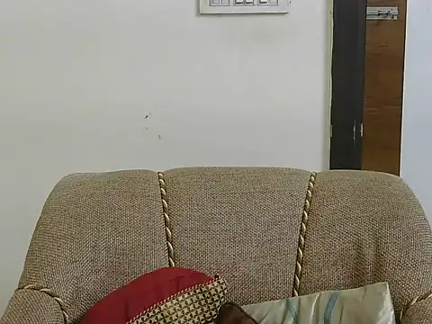 cute zaraa online show from November 2025 03:54:01 AM