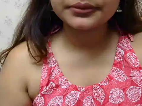 Snapshot of cute_zaraa chatting on October 2025 04:27:02 AM cute zaraa online show from October 2025 04:27:02 AM