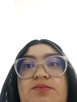 Mia glow  online show from January 2026 03:33:02 AM