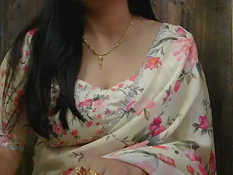 Hot Meadow online show from November 2025 08:31:01 PM