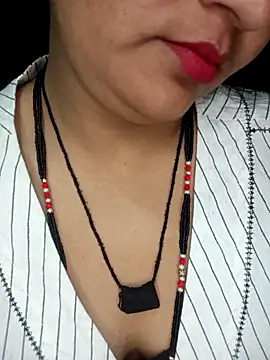 Rashmi 011 online show from December 2025 11:42:01 PM