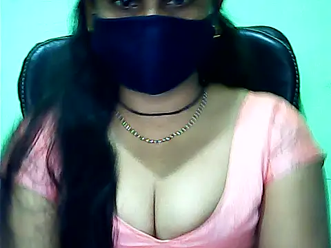 Rashmi 011 online show from February 2026 01:24:02 PM