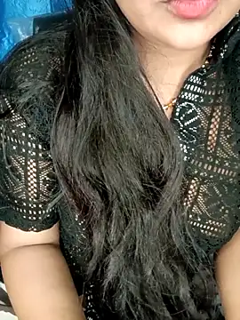 Snapshot of Rashmi_011 chatting on April 2026 02:27:02 AM Rashmi 011 online show from April 2026 02:27:02 AM