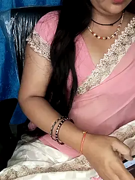 Snapshot of Rashmi_011 chatting on May 2026 11:47:01 PM Rashmi 011 online show from May 2026 11:47:01 PM