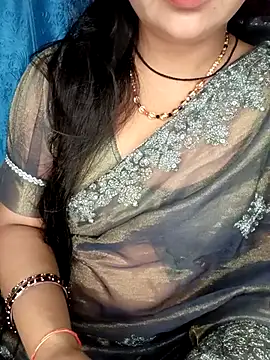 Snapshot of Rashmi_011 chatting on May 2026 11:48:01 PM Rashmi 011 online show from May 2026 11:48:01 PM