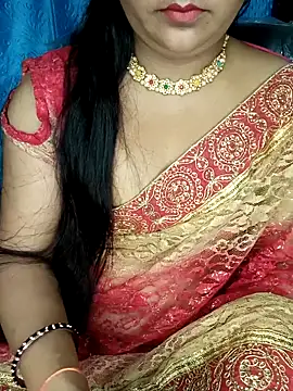 Snapshot of Rashmi_011 chatting on May 2026 11:25:04 PM Rashmi 011 online show from May 2026 11:25:04 PM