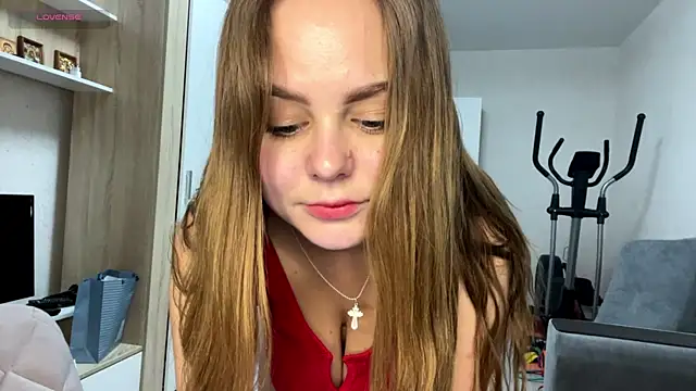 Snapshot of Mary_cherybaby chatting on November 2025 02:10:01 PM Mary cherybaby online show from November 2025 02:10:01 PM