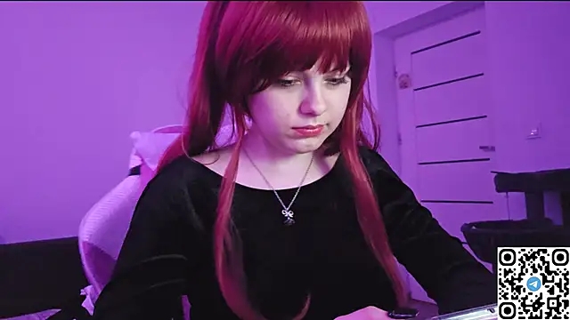 KristiBloom online show from November 2025 04:49:02 AM