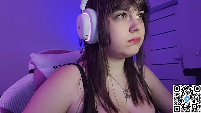 KristiBloom online show from December 2025 08:56:02 PM