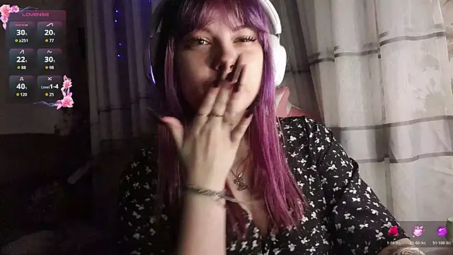 KristiBloom online show from February 2026 10:43:02 PM