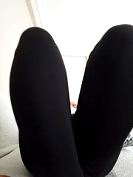 Selinsuyy online show from October 2025 09:54:01 AM