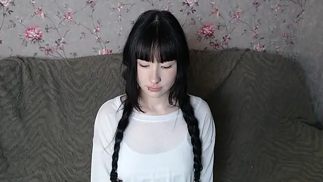 NaemiiBlush online show from March 2026 04:49:02 PM