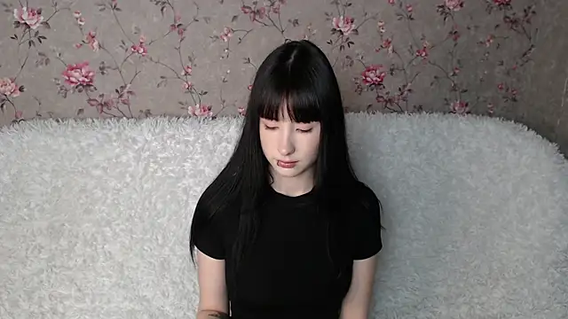 Snapshot of NaemiiBlush chatting on May 2026 03:15:02 PM NaemiiBlush online show from May 2026 03:15:02 PM