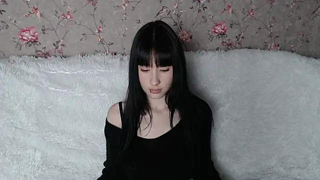 NaemiiBlush online show from April 2026 03:39:02 PM