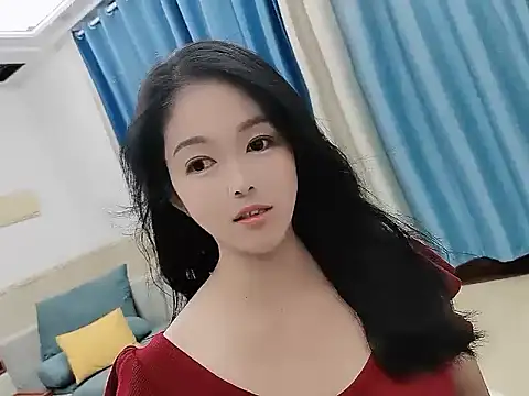 Snapshot of Q_Yumi chatting on October 2025 09:55:01 AM Q Yumi online show from October 2025 09:55:01 AM