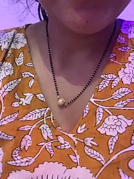 bindiyarani01 online show from October 2025 05:52:01 AM