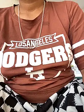 bindiyarani01 online show from November 2025 10:30:01 AM