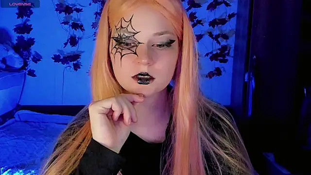 HoneyDazzle online show from October 2025 06:21:01 PM