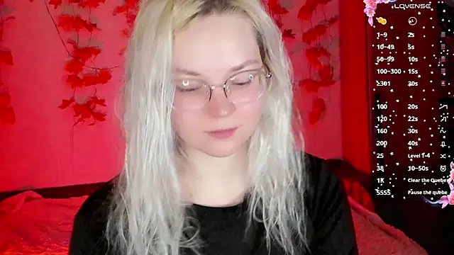 HoneyDazzle online show from November 2025 10:24:01 PM