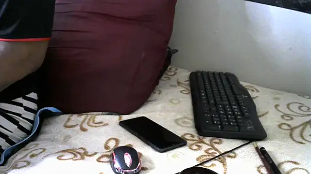 Snapshot of WildnWetMilfX36 chatting on June 2026 06:09:01 AM WildnWetMilfX36 online show from June 2026 06:09:01 AM