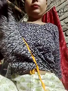 ayesha0001122 online show from October 2025 06:31:01 PM