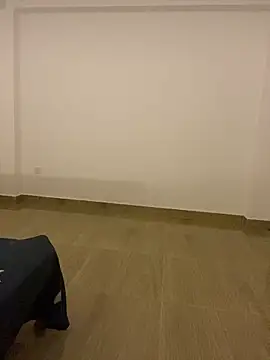 Monica  Bellucci   online show from November 2025 01:44:02 PM