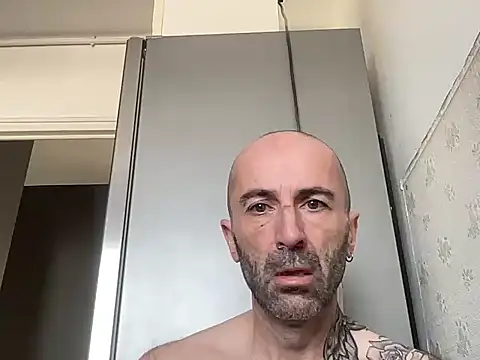 slave44nantes online show from December 2025 01:57:01 PM