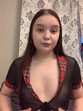 Snapshot of DanaDaily chatting on October 2025 04:27:02 AM DanaDaily online show from October 2025 04:27:02 AM