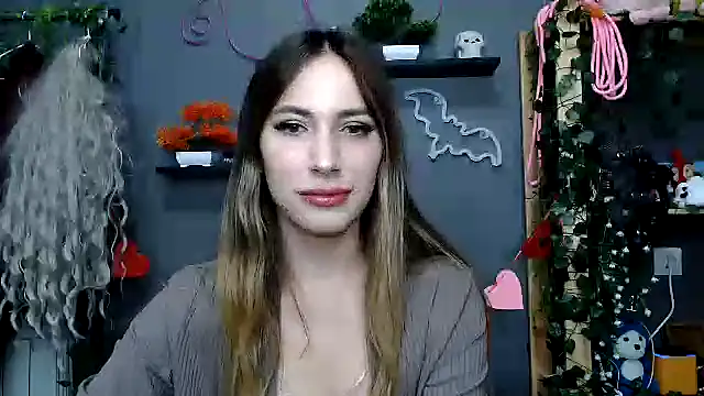 Snapshot of Walleriana chatting on October 2025 09:45:02 PM Walleriana online show from October 2025 09:45:02 PM